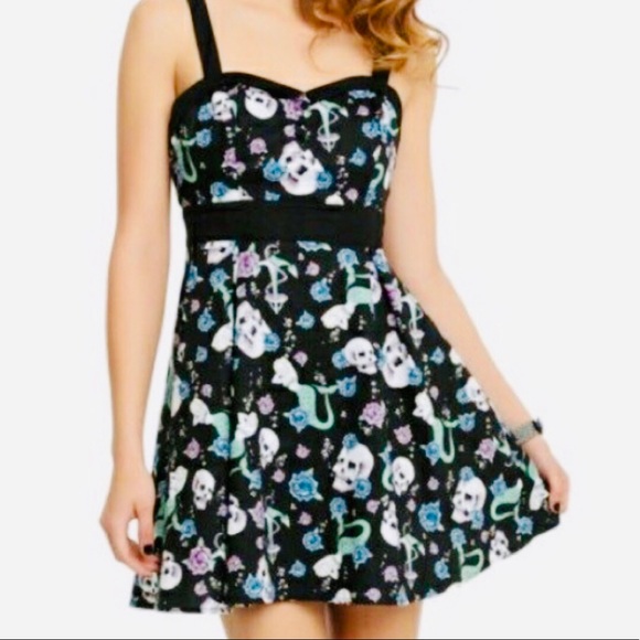 cute hot topic outfits